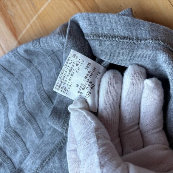 Burberry Black Label Men’s Gray T-Shirt – Size 3 (M), Red Logo, Pink Trim - Picture 10 of 11